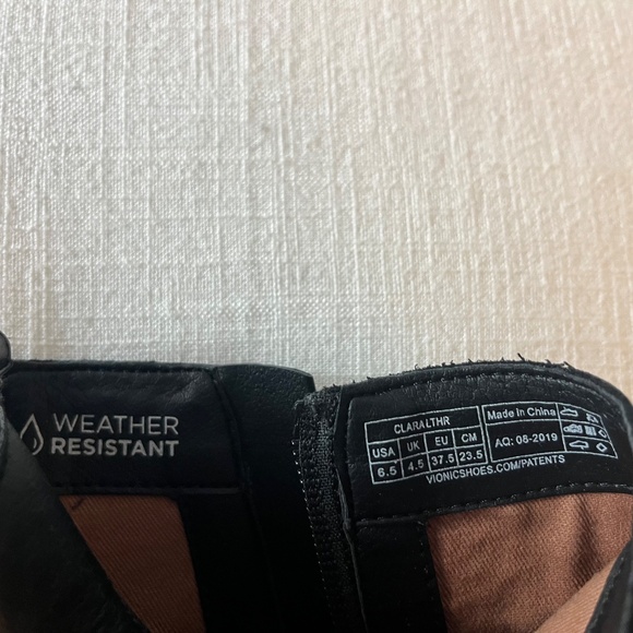 Vionic Leather Bootie - Picture 5 of 7